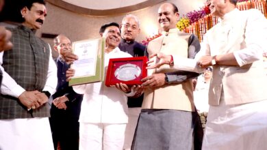 जन-प्रतिनिधियों का व्यवहार और आचरण लोकतांत्रिक गरिमा के अनुरूप हो : मध्यप्रदेश के मुख्यमंत्री श्री शिवराज सिंह चौहान ने कहा