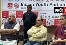 विधानसभा में आने वालों को ठीक करके विधायी सदनों अच्छा बना सकते हैं