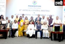 महलों में रहने वालों को झोपड़ियों में रहने वालों की करनी चाहिए चिंता