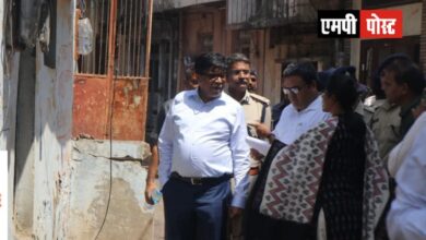 खरगोन के प्रभावितों से मिले अपर मुख्य सचिव गृह डॉ. राजेश राजौरा