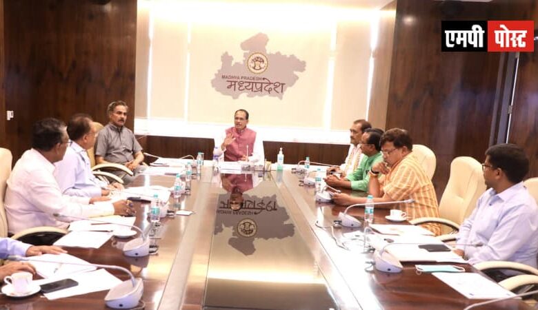 एमपी में पेयजल आपूर्ति को लेकर सीएम एमपी ने आपात मीटिंग की