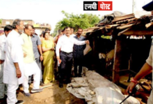 मध्यप्रदेश के मुख्यमंत्री शिवराज सिंह चौहान ने बाढ़ प्रभावित ग्राम में लिया नुकसान का जायजा