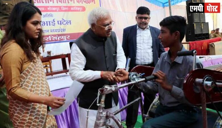 गरीब और जरूरतमंदों के लिये काम कर रही है सरकार