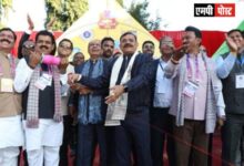 मेरी इच्छा है आपके बीच रह जाऊँ