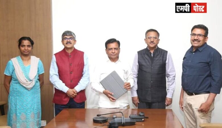 मध्यप्रदेश के वित्त मंत्री,जगदीश देवड़ा वर्ष 2023 और 2024 का विधानसभा में 01 मार्च 2023 को बजट पेश करेंगे