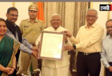 एमपी के राज्यपाल श्रीमंगुभाई पटेल ने के.सी. गुप्ता,श्रीमती रश्मि अरूण शमी, मनोहर दुबे और अजय वर्मा को सम्मानित किया