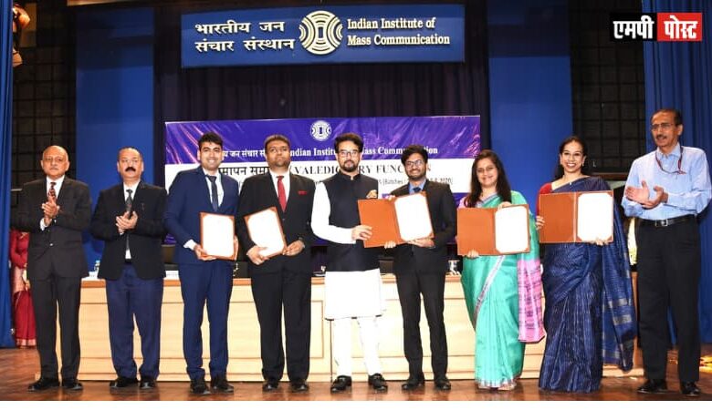 दुनिया का सबसे खतरनाक वायरस है 'फेक न्यूज'