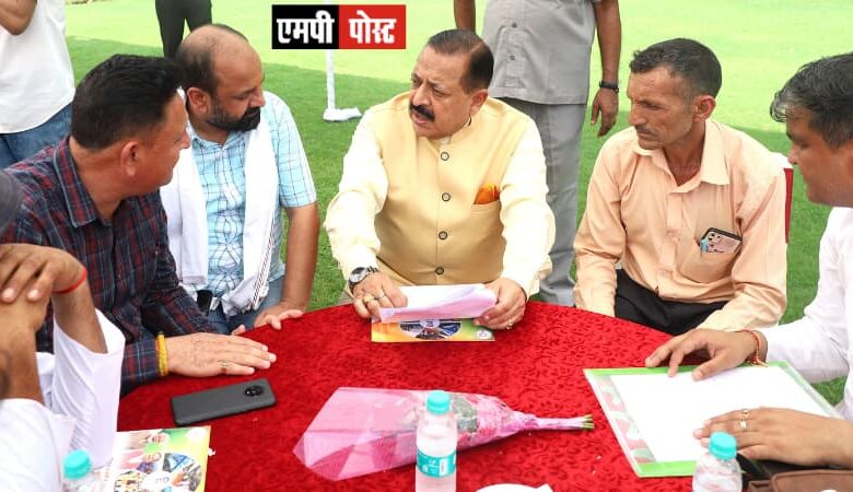 जम्मू कश्मीर के उधमपुर निर्वाचन क्षेत्र में स्थित विश्व का सबसे ऊंचा रेल पुल और एशिया की सबसे लंबी अत्याधुनिक सड़क सुरंग