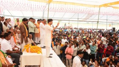 ज्योतिरादित्य सिंधिया ने किया जंसभा को संबोधित