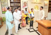 Pratibha-Solanki-दसवीं बोर्ड टॉपर कु. प्रतिभा सोलंकी को प्रोत्साहनस्वरूप मिलेंगे एक लाख रुपये : मुख्यमंत्री डॉ. यादव