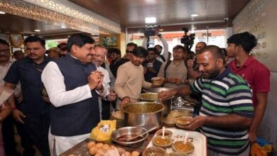 CM-MP-मुख्यमंत्री डॉ. यादव की सादगी ने जीता वाराणसी के लोगों का दिल