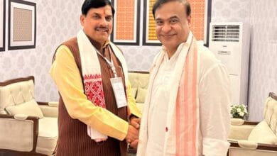 Asam-मुख्यमंत्री डॉ. यादव गुवाहाटी में असम के मुख्यमंत्री के शपथ ग्रहण समारोह में हुए शामिल
