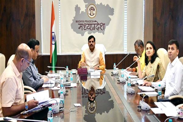 CM-MP-शैक्षणिक पाठ्यक्रम में नशे के दुष्परिणामों पर जानकारी देना आवश्यक : मुख्यमंत्री डॉ. यादव