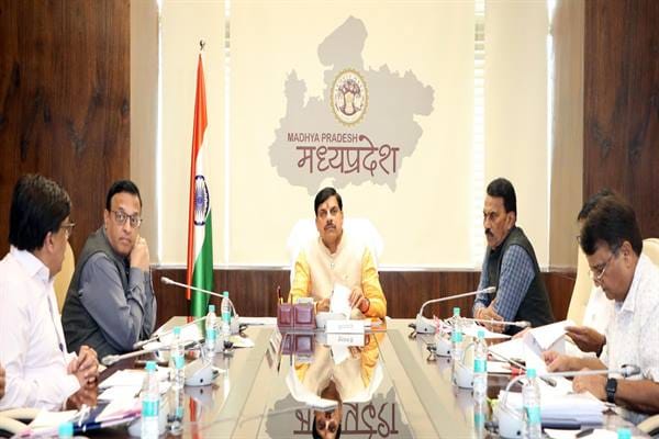 Krashak-Kalyan-कृषक कल्याण वर्ष में अगली छमाही में 6 लाख हैक्टेयर क्षेत्र में बढ़ेंगी सिंचाई सुविधाएं : मुख्यमंत्री डॉ. यादव