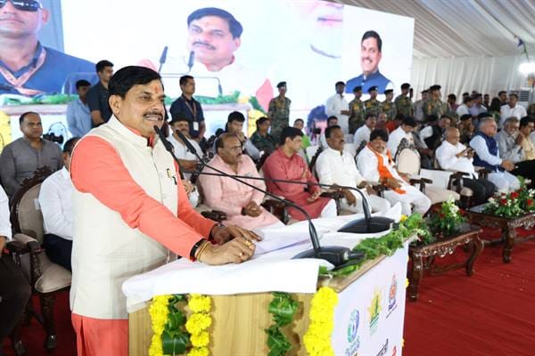CM-MP-प्राण वायु का स्थाई प्रबंध है एक पेड़ मां के नाम अभियान : मुख्यमंत्री डॉ. यादव