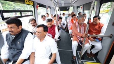 e-Bus-मुख्यमंत्री डॉ. यादव, मंत्रीगण सहित ई-बस से पहुंचे जगदीशपुर