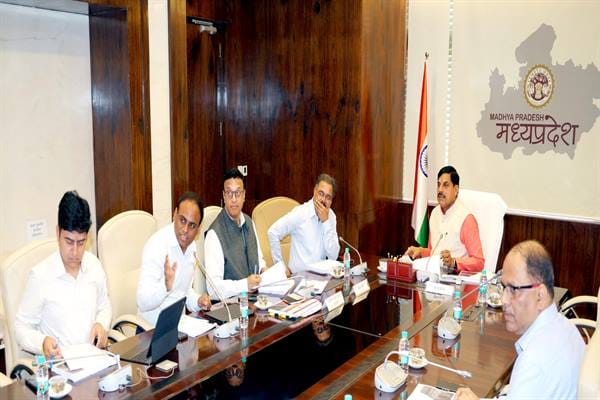 Tourism-Forest-Department-होमस्टे को प्रोत्साहित करने के लिए पर्यटन और वन विभाग मिलकर कार्य करें : मुख्यमंत्री डॉ. यादव