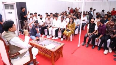 Social-Media-मुख्यमंत्री डॉ. यादव ने इंदौर में सोशल मीडिया इन्फ्लुएंसर्स के साथ किया आत्मीय व प्रेरक संवाद