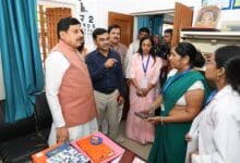 CM-MP-Nirikshan-मुख्यमंत्री डॉ. यादव ने उप स्वास्थ्य केन्द्र तलून का किया निरीक्षण