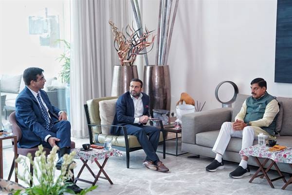 Gujarat-MP-Investment-प्रदेश में निवेश से गुजरात-मध्यप्रदेश के संबंध होंगे और प्रगाढ़, युवाओं को मिलेंगे रोजगार के अवसर: मुख्यमंत्री डॉ. यादव
