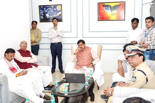 MP-Flood-बाढ़ प्रभावितों की सुरक्षा सर्वोपरि, हर व्यक्ति तक पहुंचायेंगे राहत : मुख्यमंत्री डॉ. यादव