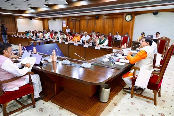 MP-Cabinet-Decision-जीवनदायिनी माँ नर्मदा के संरक्षण, पुनर्जीवन और प्रबंधन के लिए निर्मल एवं अविरल माँ नर्मदा मिशन (नमन मिशन) के गठन की स्वीकृति
