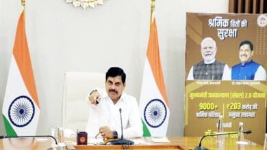 MP-Sarkar-राज्य सरकार हमेशा श्रमिकों के साथ : मुख्यमंत्री डॉ. यादव