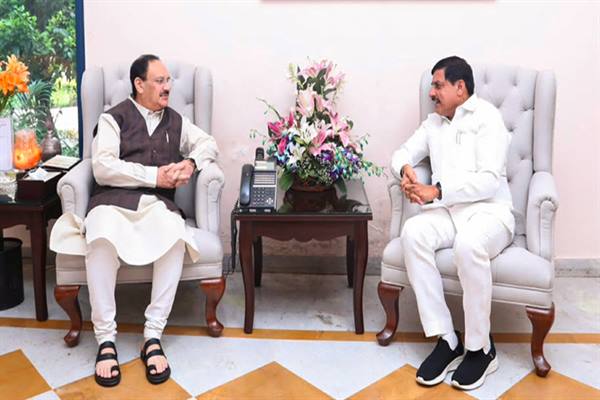 Union-Minister-Shri-Nadda-मुख्यमंत्री डॉ. यादव ने केन्द्रीय मंत्री श्री नड्डा से भेंट की