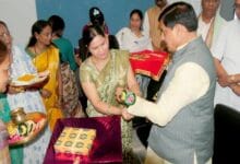 Ladli-Behna-Rakhi-लाड़ली बहनों ने मुख्यमंत्री डॉ. यादव को बांधी स्नेह और विश्वास से भरी राखियां