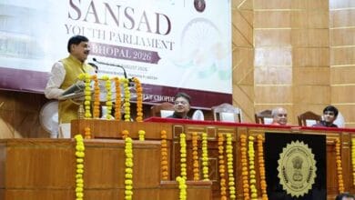 CM-MP-युवा, डॉक्टर-इंजीनियर बनने के साथ ही राजनीति में आकर लोकतंत्र को सशक्त बनाएं: मुख्यमंत्री डॉ. यादव