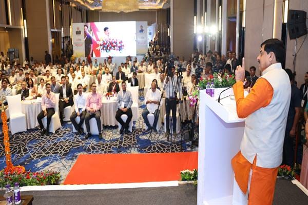 Renewable-energy-नवकरणीय ऊर्जा का उत्पादन और ऊर्जा भंडारण समग्र पर्यावरण की दृष्टि से महत्वपूर्ण : मुख्यमंत्री डॉ. यादव