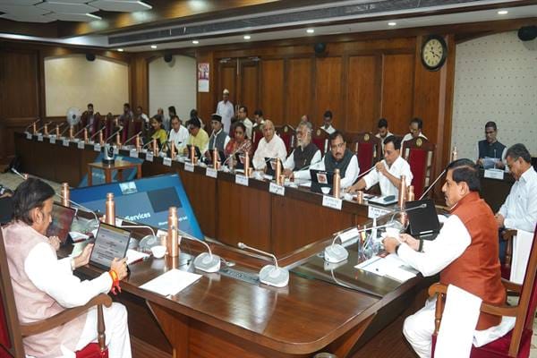 MP-Cabinet-प्रदेश के समग्र विकास और जनहित को गति देने के लिए 24 हजार 500 करोड़ रूपये की स्वीकृति- मंत्रि-परिषद