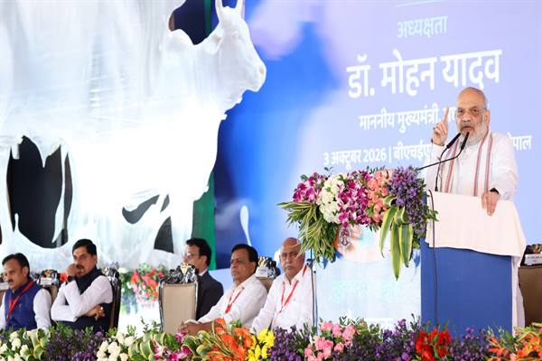 Amit-Shah-पशुधन और दुग्ध उत्पादन से आएगी गौपालकों के घरों में समृद्धि : केंद्रीय सहकारिता मंत्री श्री शाह