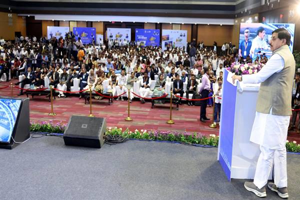 Urban-Growth-Conclave-2.0-इंदौर, उज्जैन और भोपाल को मेट्रोपॉलिटन सिटी के रूप में विकसित करने की दिशा में कार्य जारी : मुख्यमंत्री डॉ. यादव