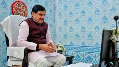 MP-Sarkar-राज्य सरकार किसानों के विकास के लिये प्रतिबद्ध : मुख्यमंत्री डॉ. यादव