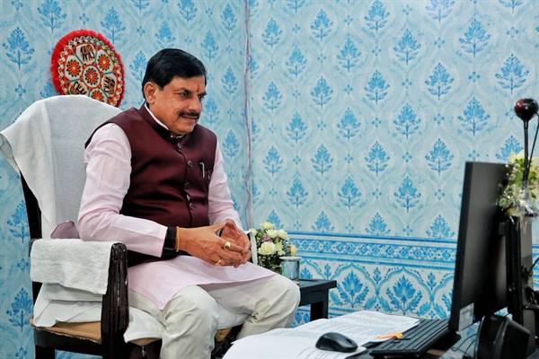 MP-Sarkar-राज्य सरकार किसानों के विकास के लिये प्रतिबद्ध : मुख्यमंत्री डॉ. यादव
