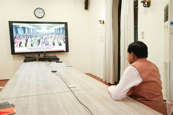 Man-Ki-Baat-प्रधानमंत्री श्री मोदी ने "मन की बात" कार्यक्रम में नर्मदापुरम जिले की सुश्री शिवानी के अंगदान का किया उल्लेख