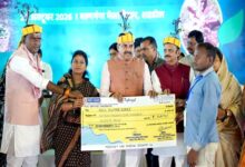 Shahdol-मुख्यमंत्री डॉ. यादव ने शहडोल में किया 9.77 लाख से अधिक तेंदूपत्ता संग्राहकों को 22.89 करोड़ बोनस राशि का वितरण